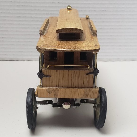 San Francisco Musical Wooden Trolley - Picture 8 of 10